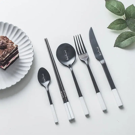 Black&White Intermingled Glazed Cutlery 28.99 JUPITER GIFT